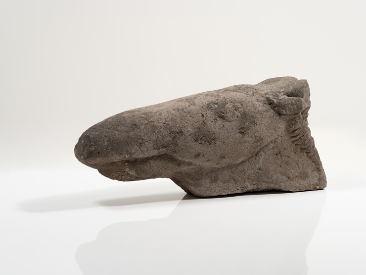 권진규, 마두 A›, 1955, 안산암, 35×65×20cm, 가나문화재단 소장,<br>
사진 박명래 ⓒ(사)권진규기념사업회 서울시립미술관