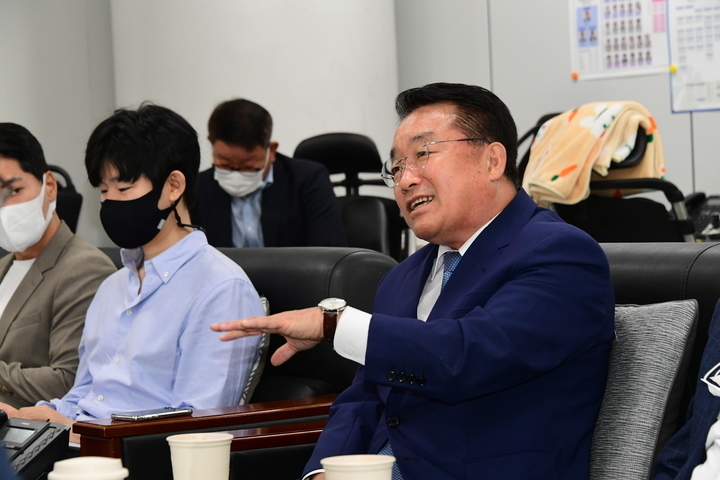 정무창 광주광역시의회 의장
