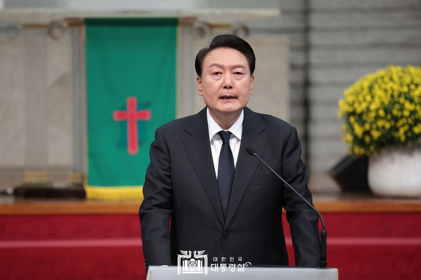 지난 29일 이태원 참사 1주기 추도 예배에 참석한 윤석열 대통령이 추도사를 하고 있다.
