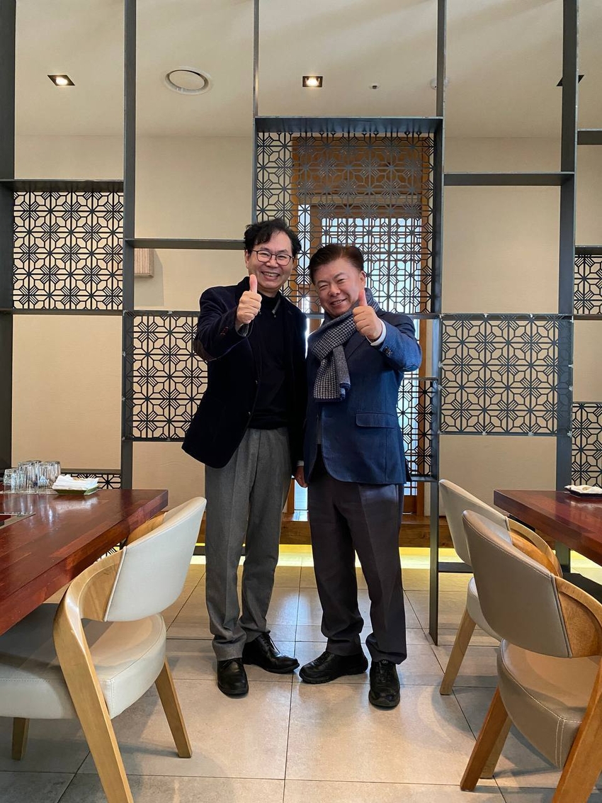 (왼쪽부터)이한주 전 원장, 이석형 후보