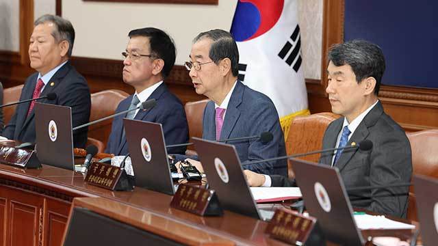 한덕수 국무총리가 26일 오전 서울 종로구 정부서울청사에서 열린 국무회의에서 발언하고 있다.