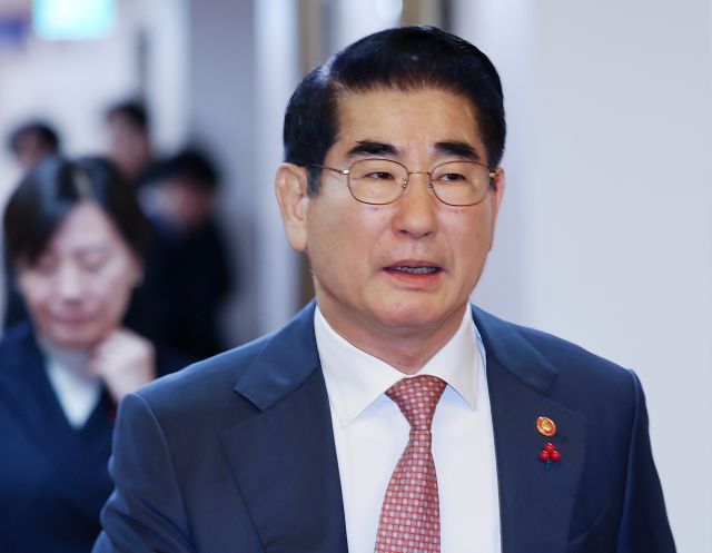 김용현 국방부 장관이 지난 3일 오전 정부서울청사에서 열린 국무회의에 참석하고 있다.