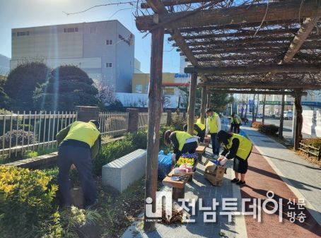 광주 동구 지원1동, 봄맞이 머굴마을 환경정비 나서