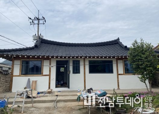 강진군 병영명 빈집 리모델링 공사가 한창이다.