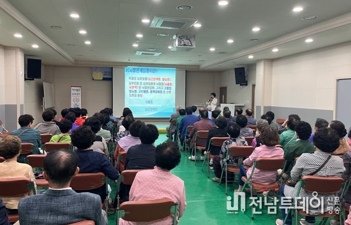 지난 5월 23일 사회 서비스형 참여자를 대상으로 교육을 실시하고 있다.