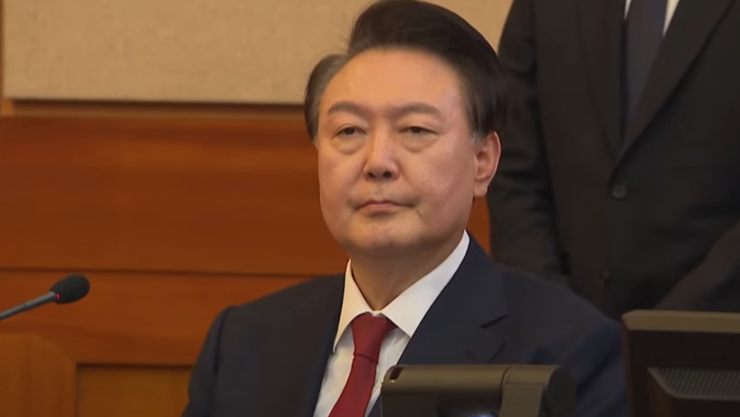 尹, 구속 취소 4개월 만에 다시 구속… “증거 인멸 우려”