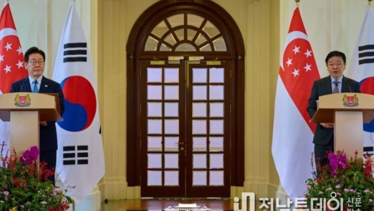 한-싱, FTA 개선 협상 개시 합의…소형원전 협력 MOU 체결