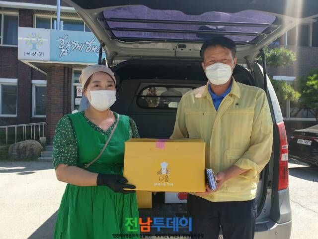 곡성군 고달면 수해지역민 돕기 물품전달 / 고달면 사진자료 제공