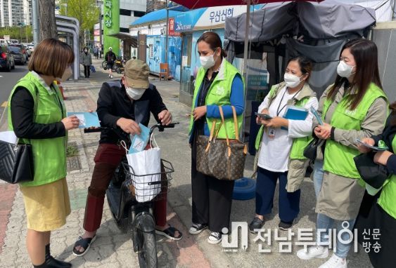 광산구 외국인 대상 3차 백신 접종 거리 홍보활동