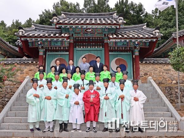 공영민 고흥군수, 고흥향교서 봉심례 봉행