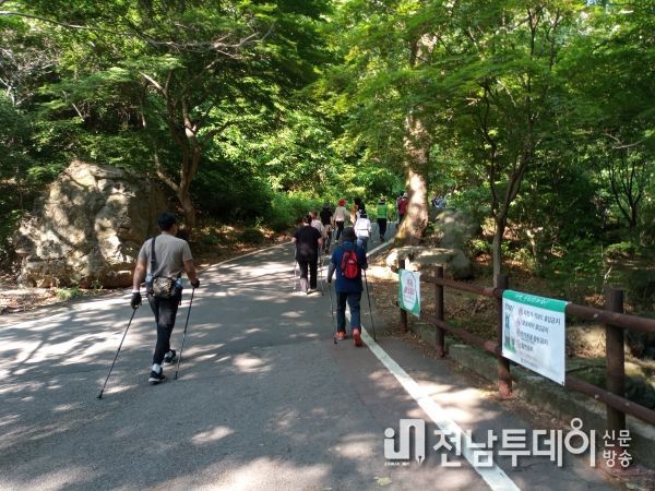 광주광역시 동구 “‘노드딕워킹’으로 갱년기 극복하세요!”