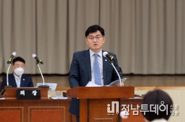 공병철 광산구의원이 28일 제274회 정례회 제3차 본회의 5분 자유발언을 통해 보호종료아동에 대한 지원 강화를 촉구했다.