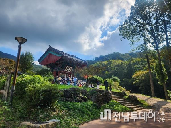 삶과 앎이 함께하는 마을이 학교다! 곡성군미래교육재단, 마을역사강사와 역사탐방 수업