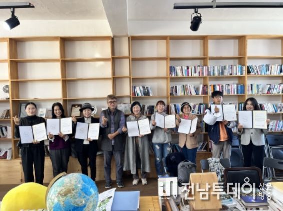 곡성군, 생각지도 못했던 곳에서 문학적 갈증이 해소된 것 같아요~~