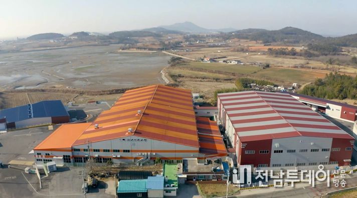 신안군, ㈜신안천사김 수출 1억불 달성