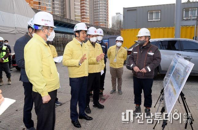 김광진 광주광역시 문화경제부시장, 도시철도 2호선 공사현장 점검