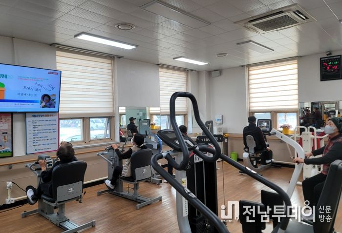 곡성군 농업인재활센터, 근골격계 질환 맞춤형 운동 지도 제공 효과 커