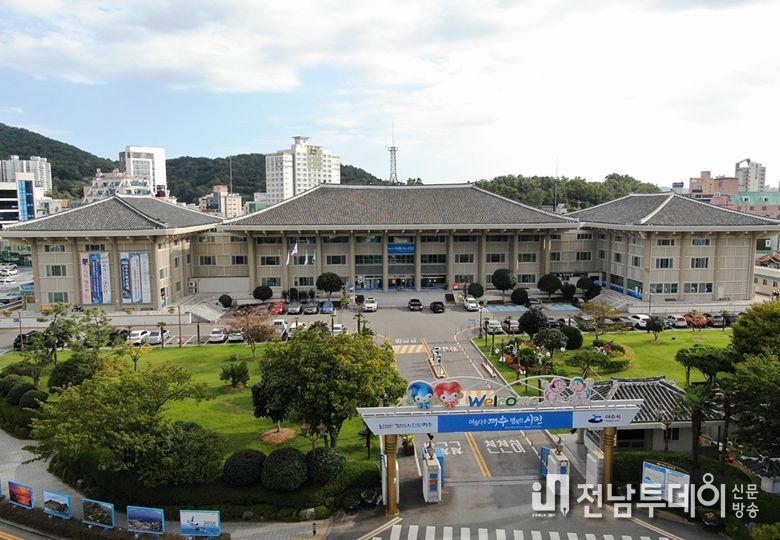여수시와 LG화학, ‘여수산단 지역민 우선채용’ 협약 체결