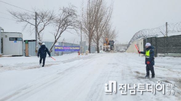 구례수해복구사업 건설사 도로 제설작업 앞장