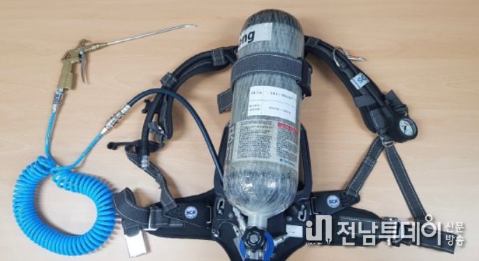 장흥소방서, 축사 전기설비 화재예방을 위한 먼지제거장치(휴대용 에어건) 무료대여 서비스 운영