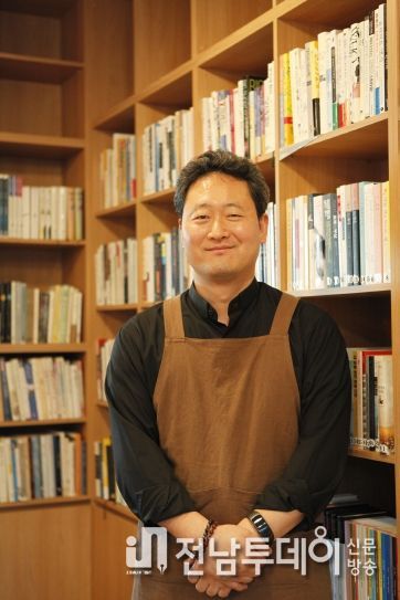 장성군 “가톨릭 신부가 들려주는 행복의 비결”