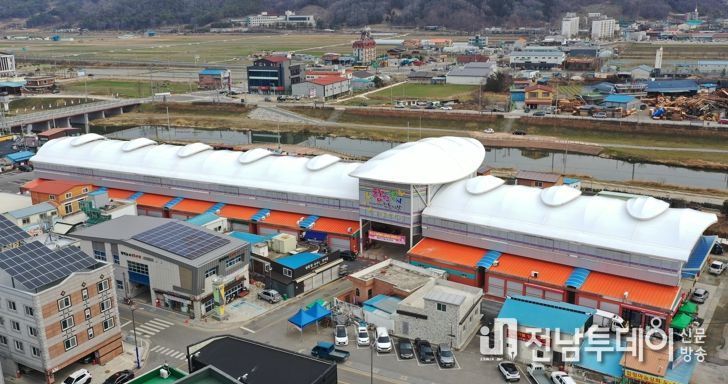 함평천지전통시장 전경