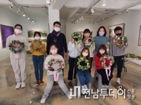 곡성군 갤러리 107 겨울 예술학교 전시회 개최