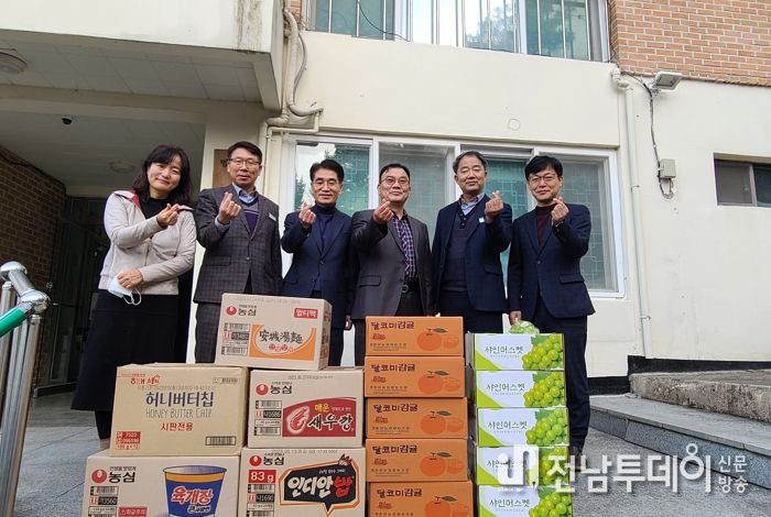 화순군청 실과소장, 설맞이 아동복지시설 위문