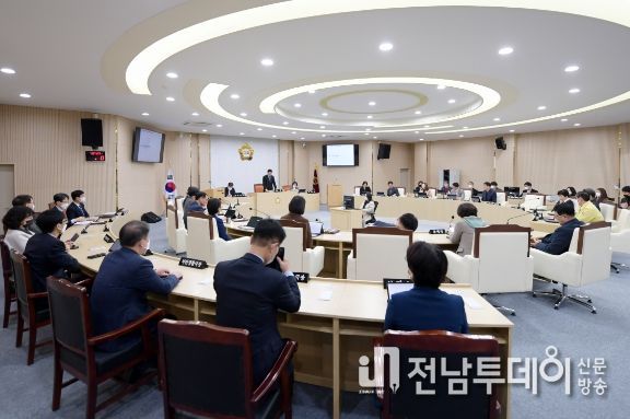 광산구의회가 6일 제2차 본회의를 끝으로 제277회 임시회를 폐회했다.