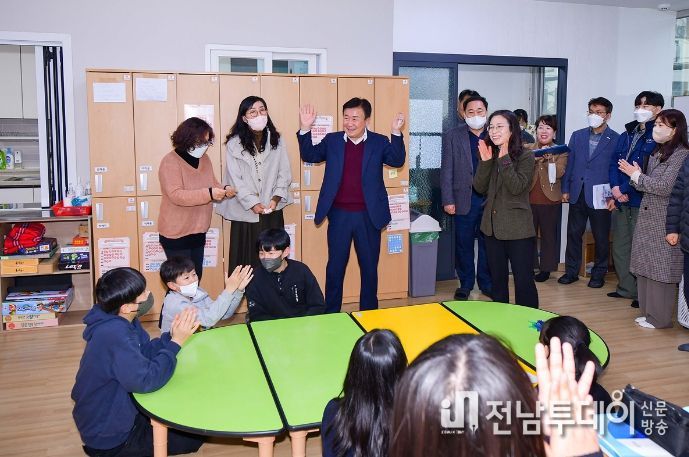 사회복지시설 난방실태 ‘긴급 점검’ 하는 정기명 여수시장