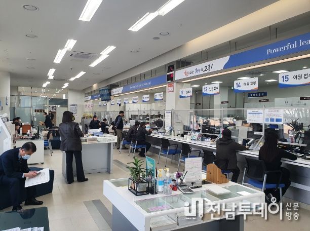 군민을 향한 ‘무한 친절 브랜드’ 프로젝트