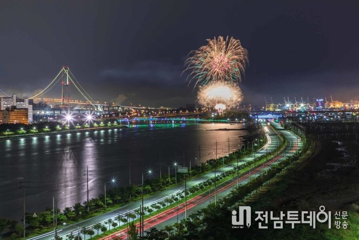 낮과 밤이 빛나는 광양여행
