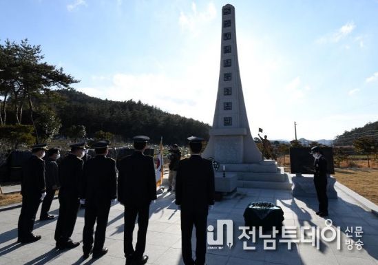완도해경, 제104주년 삼일절 맞아 충혼탑 참배