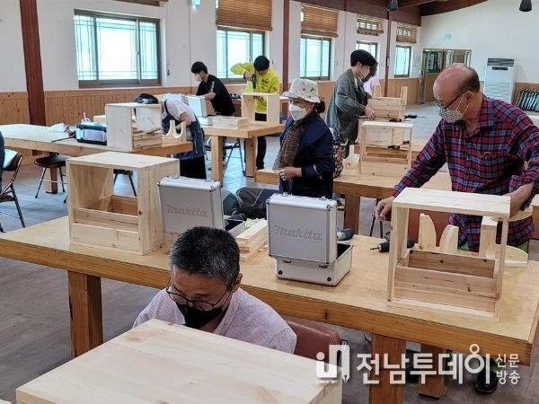 장흥군, 상반기 목공예기능인 교육 ‘시선 집중’