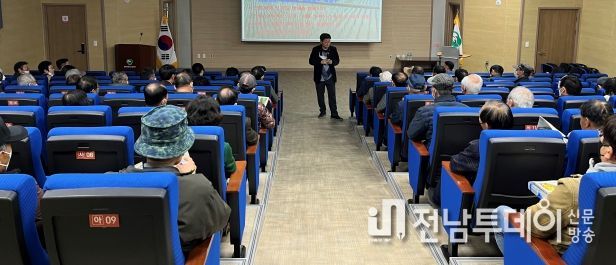 지난 9일 농업기술센터에서 열린 ‘고품질 벼 안정생산’ 교