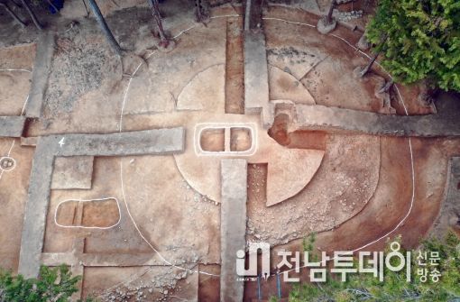 해남군 독수리봉고분 주인은‘고대 바닷길의 마한 수장’