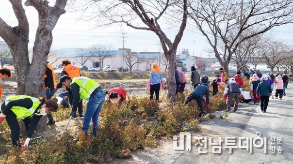 나주 다시면, 제78회 식목일 기념 나무심기 구슬땀