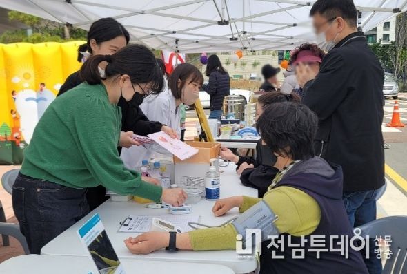 광양시 골약건강생활지원센터, 이웃과 함께하는 '아나바다 장터' 호응도 높아