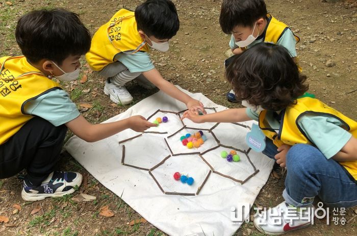 난대림 숲 해설 프로그램 운영