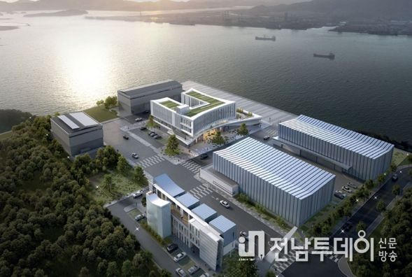 목포시 민선8기 주력산업인 친환경선박산업이 정부의 ‘친환경 고밀도 폴리에틸렌(HDPE) 소형어선 규제자유특구’ 지정으로 더 큰 시너지를 창출할 수 있을 것으로 기대된다. 사진은 남항에 조성중인 ‘친환경선박산업 클러스터 조감도’
