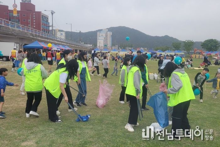 정남진장흥마라톤대회, 자원봉사자 숨은 활약 눈길