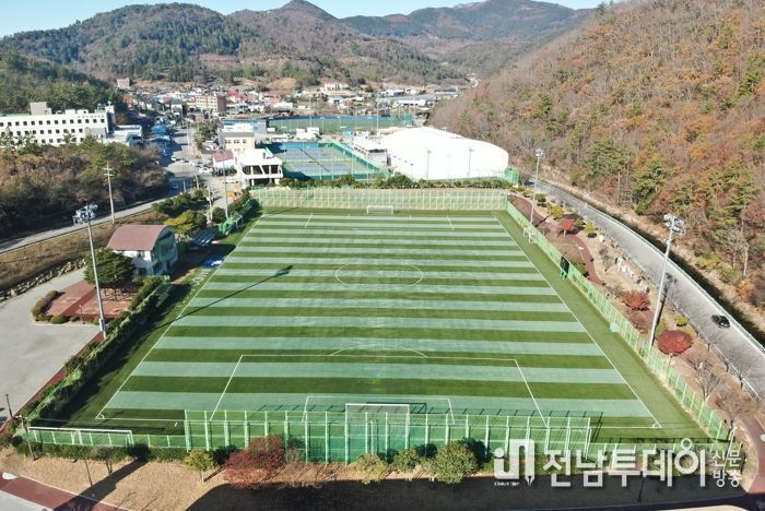완도축구전용구정 전경