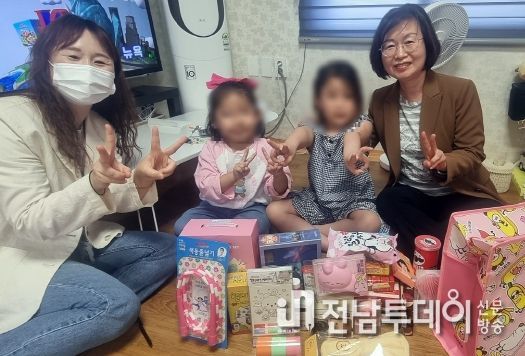 장흥군드림스타트, 어린이날 학용품 꾸러미 지원