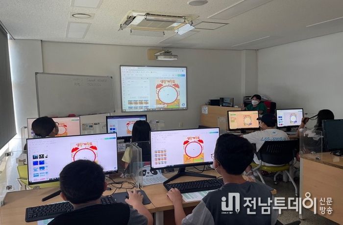 목포어린이도서관이 디지털체험과 역량교육을 마련하고 수강신청을 받는다.