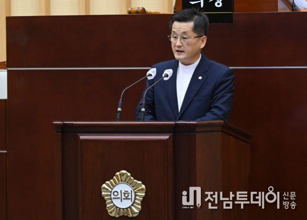 발언 중인 백종한 의원(사진 = 백종한 의원 제공)