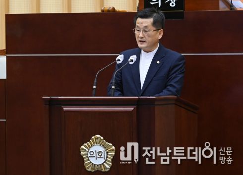 발언 중인 백종한 의원(사진 = 백종한 의원 제공)