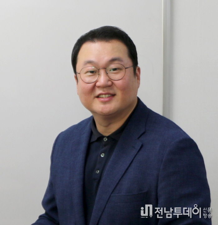 ㈜메타아이넷 함경원 대표이사