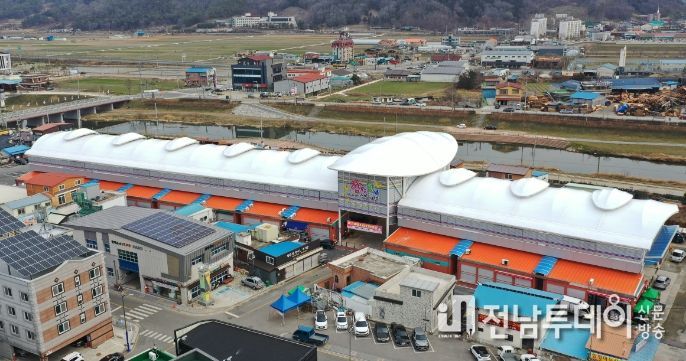 함평천지전통시장 전경