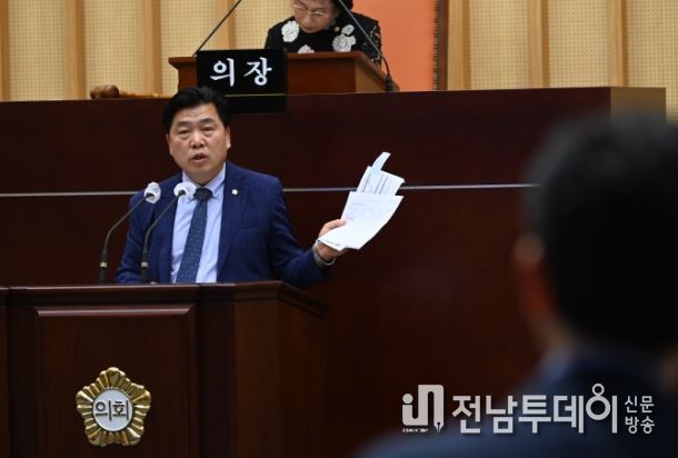 전승일 의원(양동, 양3동, 농성1·2동, 화정1·2동)