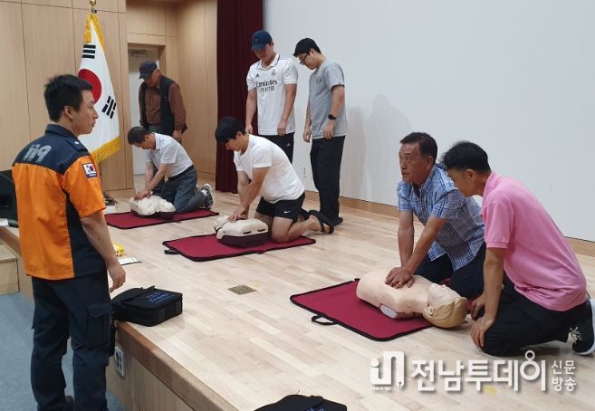 하천 물놀이 안전교육(심폐소생술)